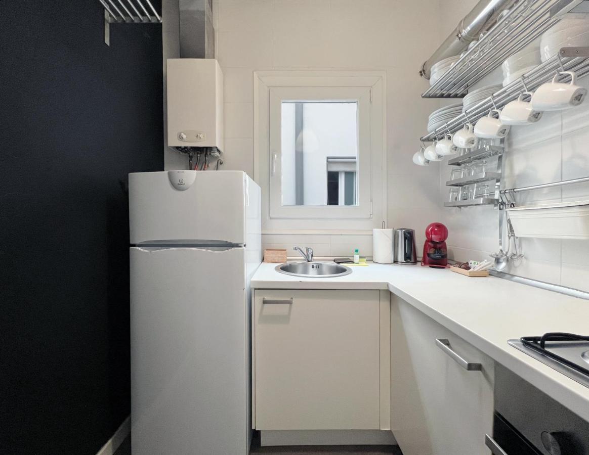 ברצלונה Stay U-Nique Apartments Legalitat מראה חיצוני תמונה